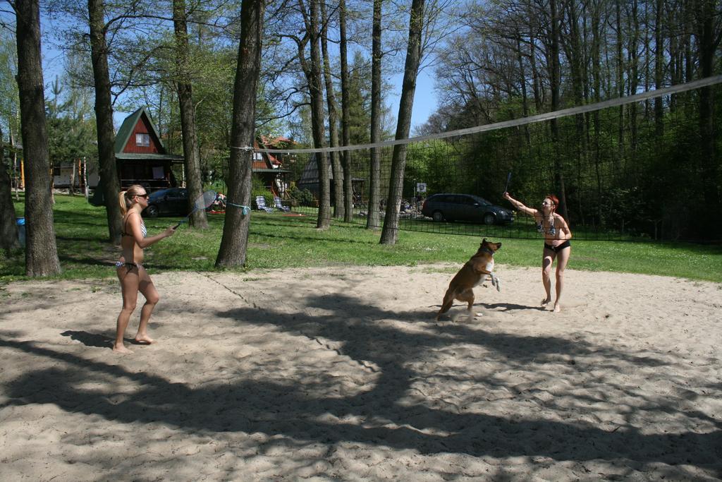 Stajnia Sarnowek Nad Jeziorem Rozany Rozajny Wielkie Buitenkant foto