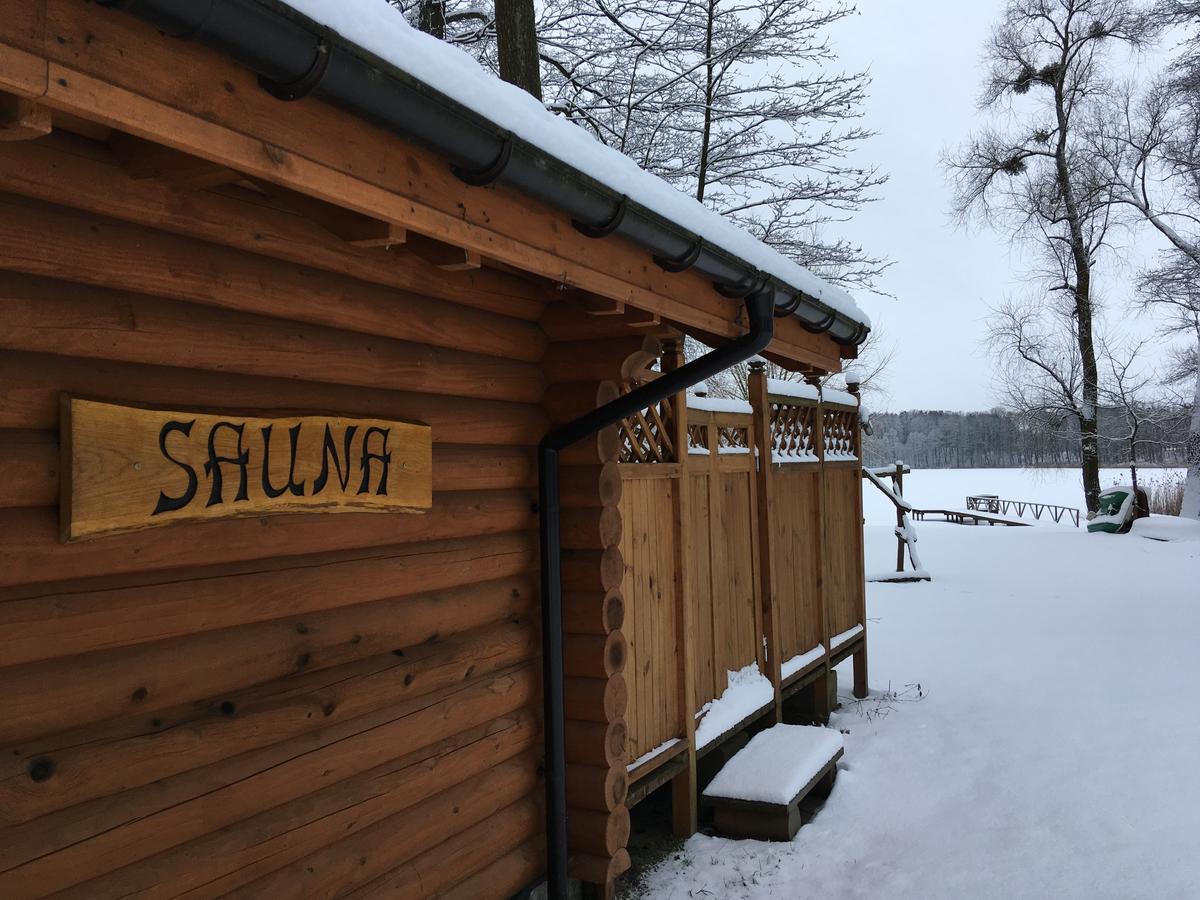 Stajnia Sarnowek Nad Jeziorem Rozany Rozajny Wielkie Buitenkant foto