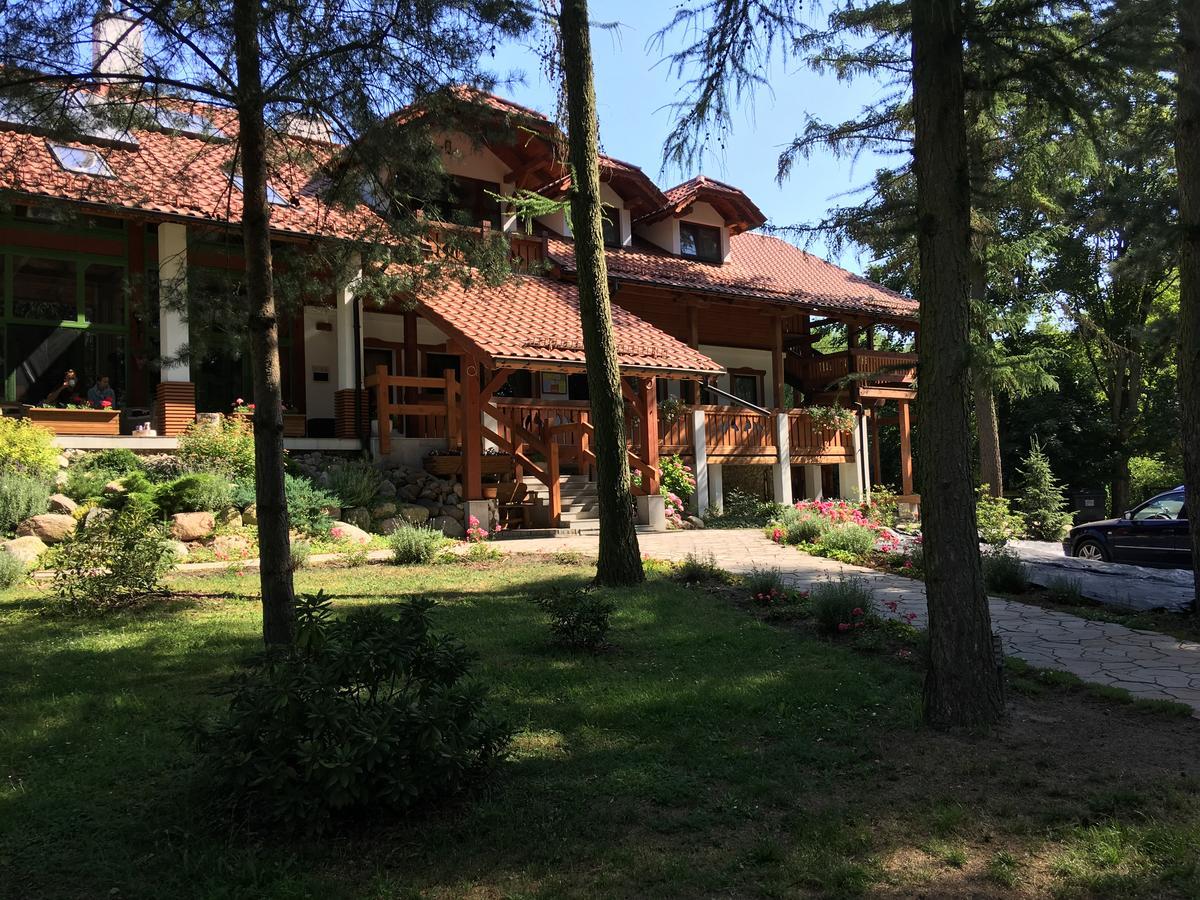Stajnia Sarnowek Nad Jeziorem Rozany Rozajny Wielkie Buitenkant foto